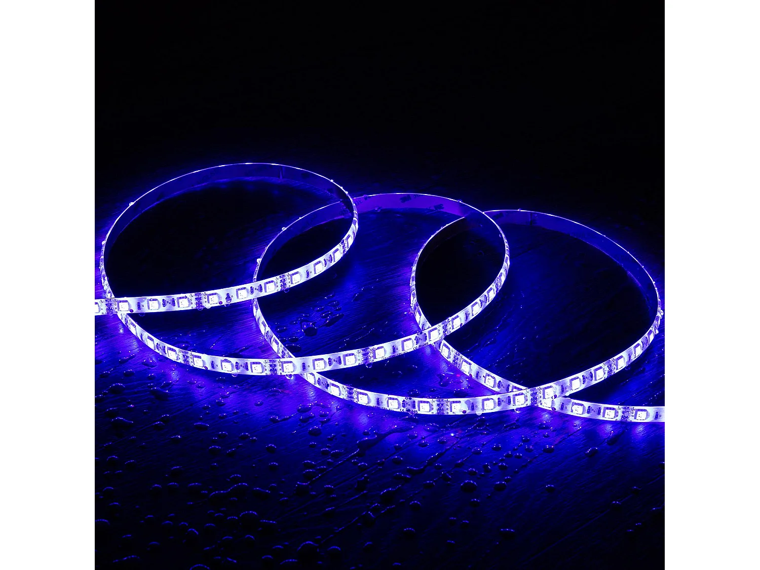 Ruban LED 12V RGB SMD 60 LED/m 5m 9W/m Largeur 10mm Coupe 5cm IP65 RGB