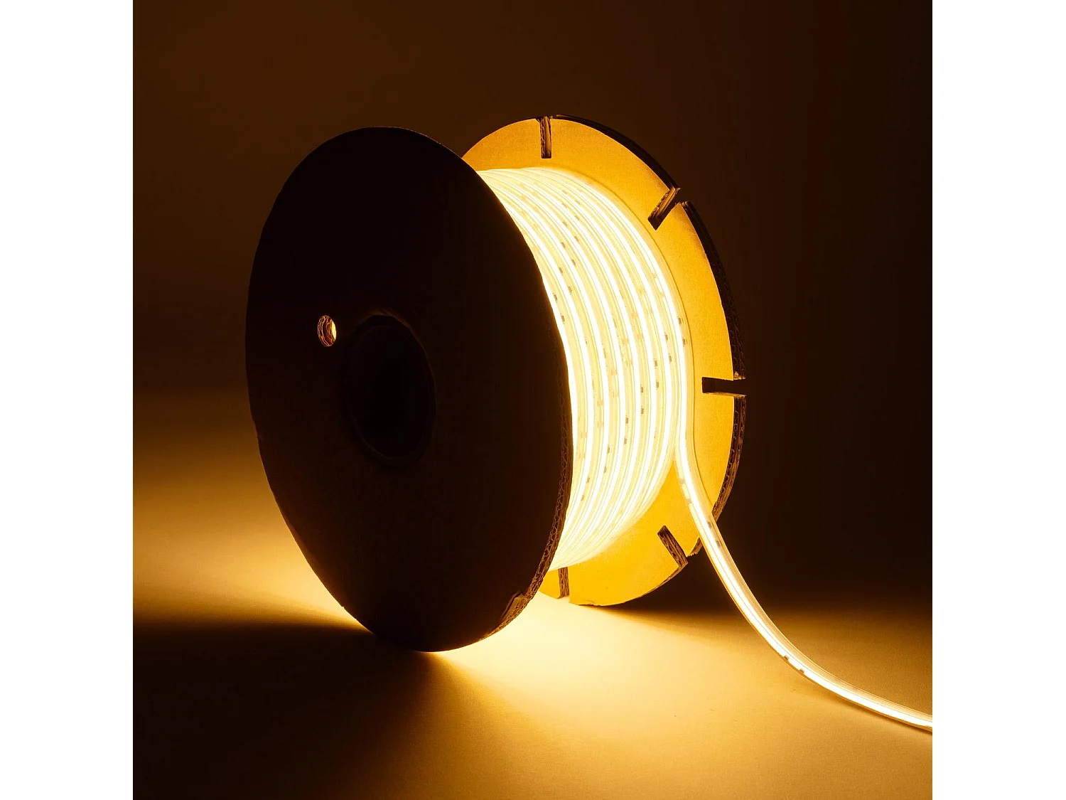 Tira LED Regulable 220V COB Autorrectificada 320 LED/m BOBINA 50m 8W/m 720 lm/m Ancho 12mm Corte 50cm IP65 CRI90 2200K Súper Cálido