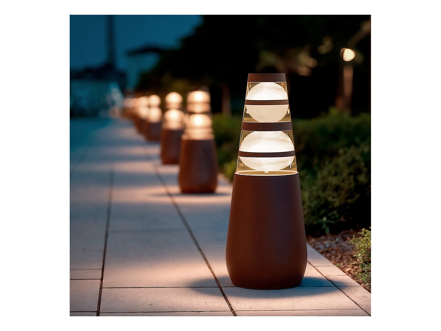 Balise Extérieure LED 8W sur Pied 38cm en Saillie Double-Dareh Marron foncé