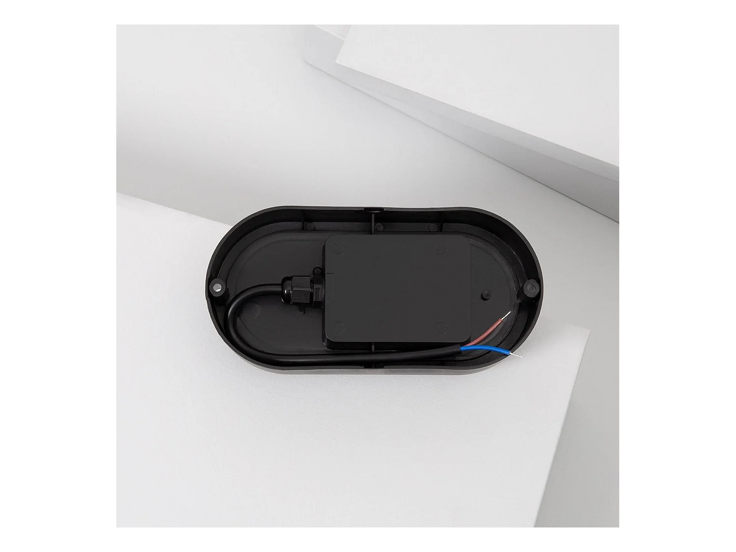 Plafón LED 15W Oval para Exterior 85x173 mm IP65 Hublot Black 3000K Blanco Cálido