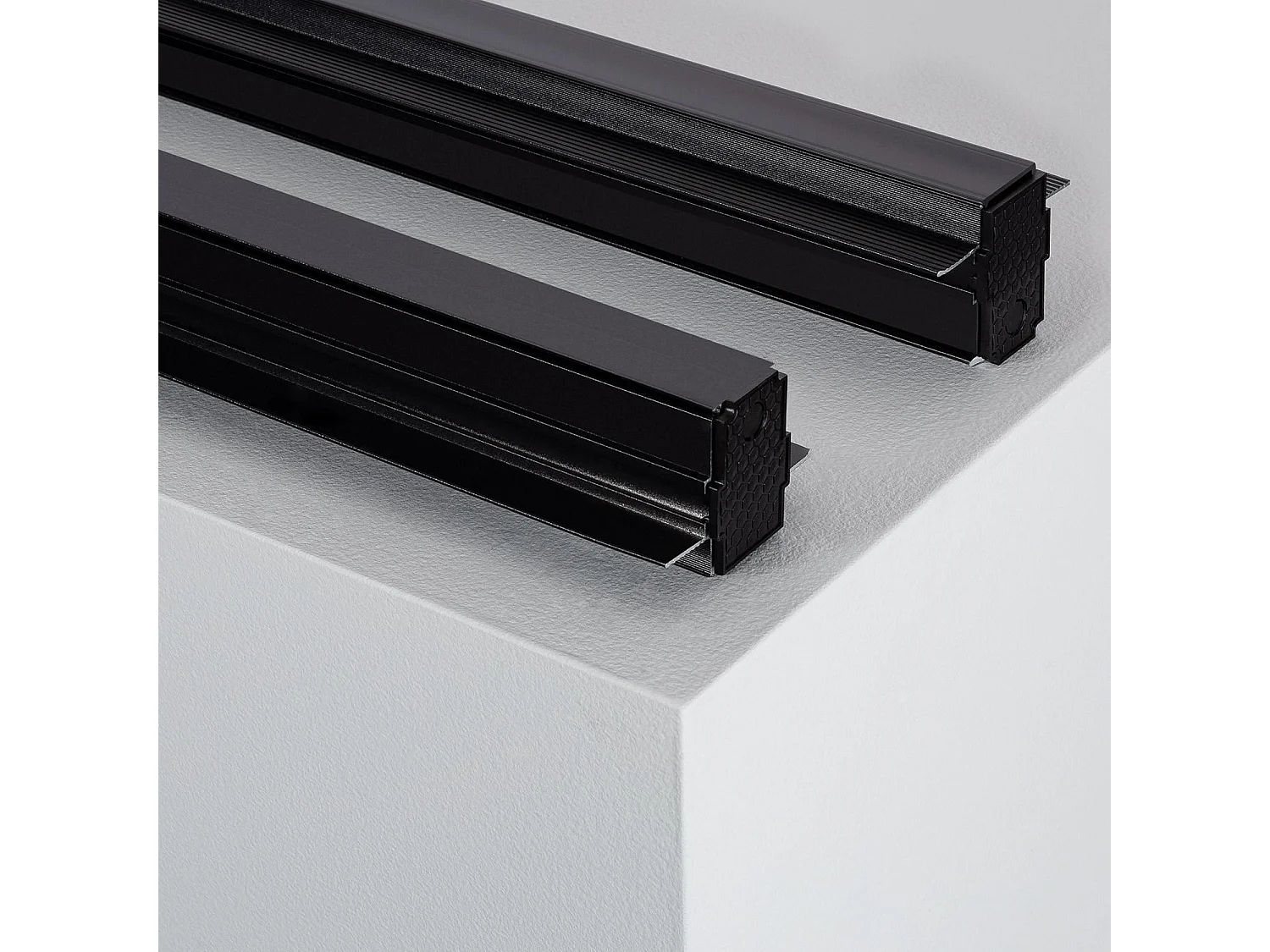 Rail Magnétique 20mm Encastrée 48V 1m Noir