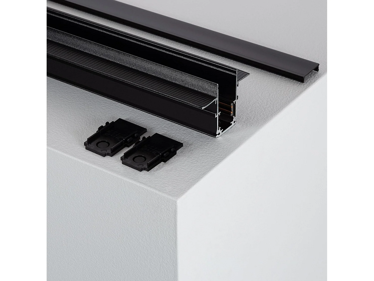 Rail Magnétique 20mm Encastrée 48V 1m Noir