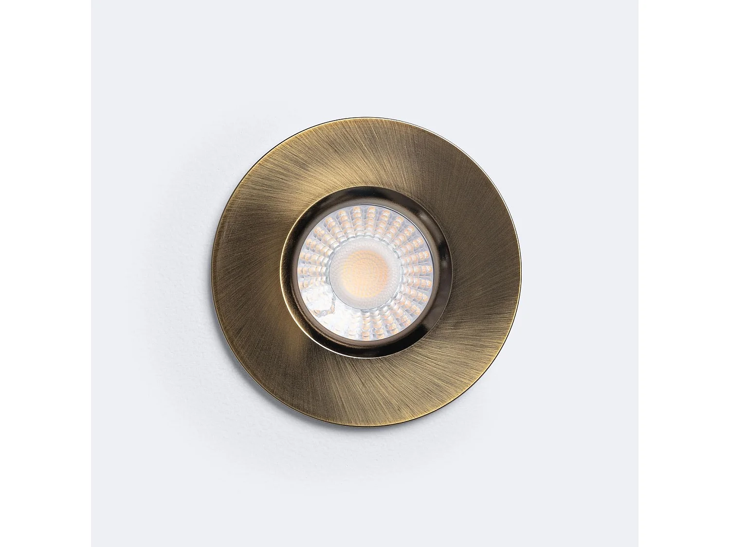 Faretto Downlight LED 5-8W Circolare Ignifugo Regolabile IP65 Foro Ø 65 mm Design Cromato Selezionabile (Naturale-Freddo)