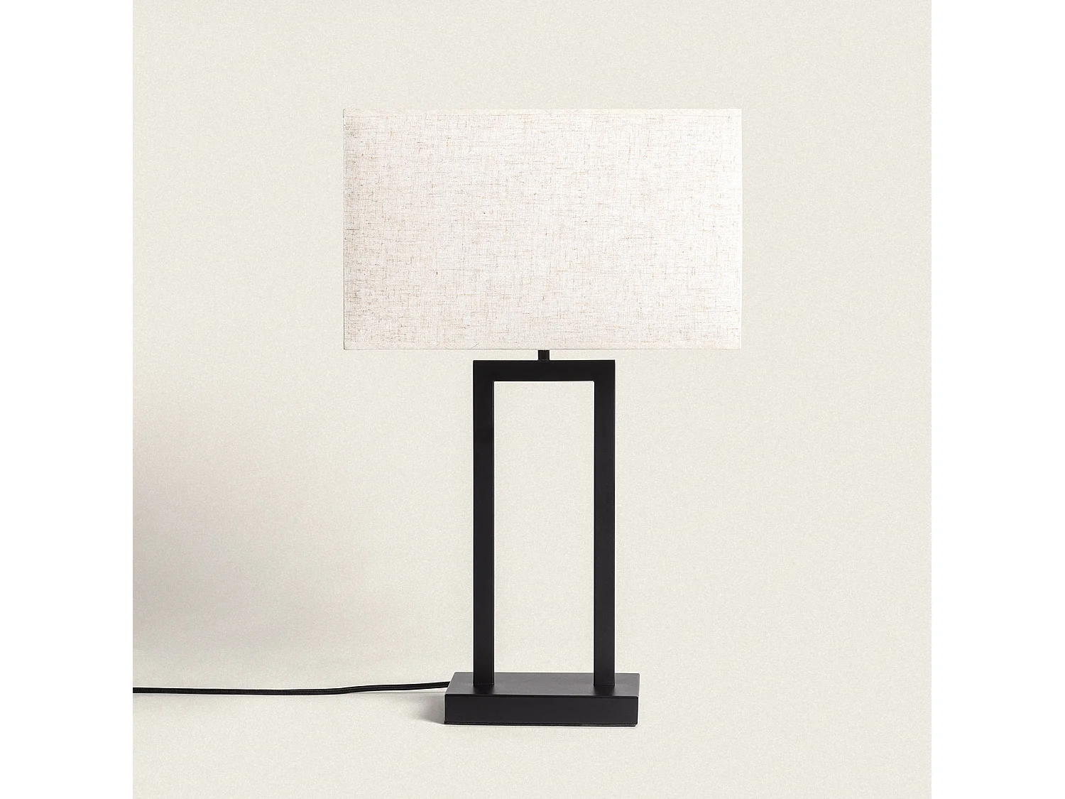 Lampe à Poser Métal et Tissu Armida Noir