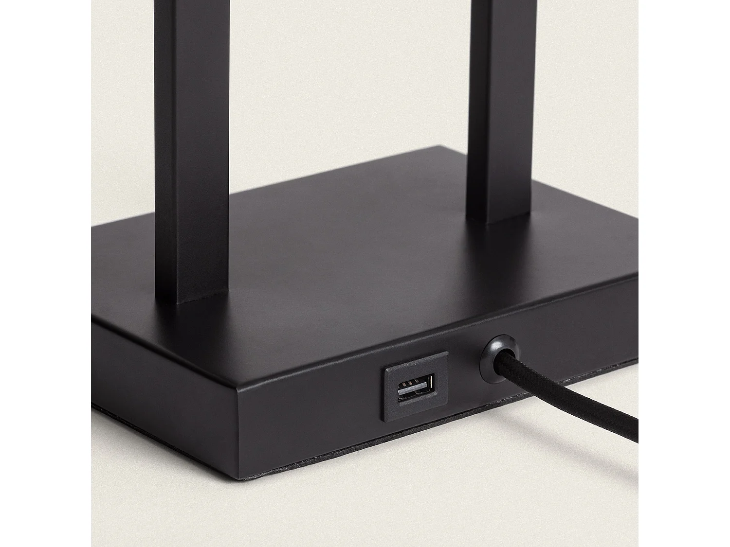 Lampe à Poser Métal et Tissu Armida Noir