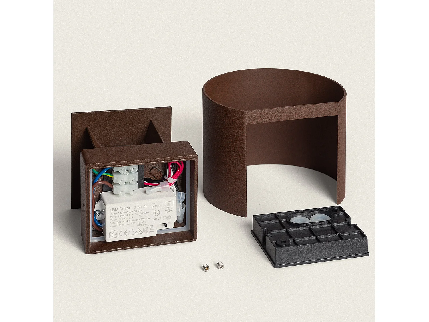 Applique da Parete per Esterno LED 10W Alluminio Illuminazione Doppia Luce CCT Selezionabile Iridix Round Ossido