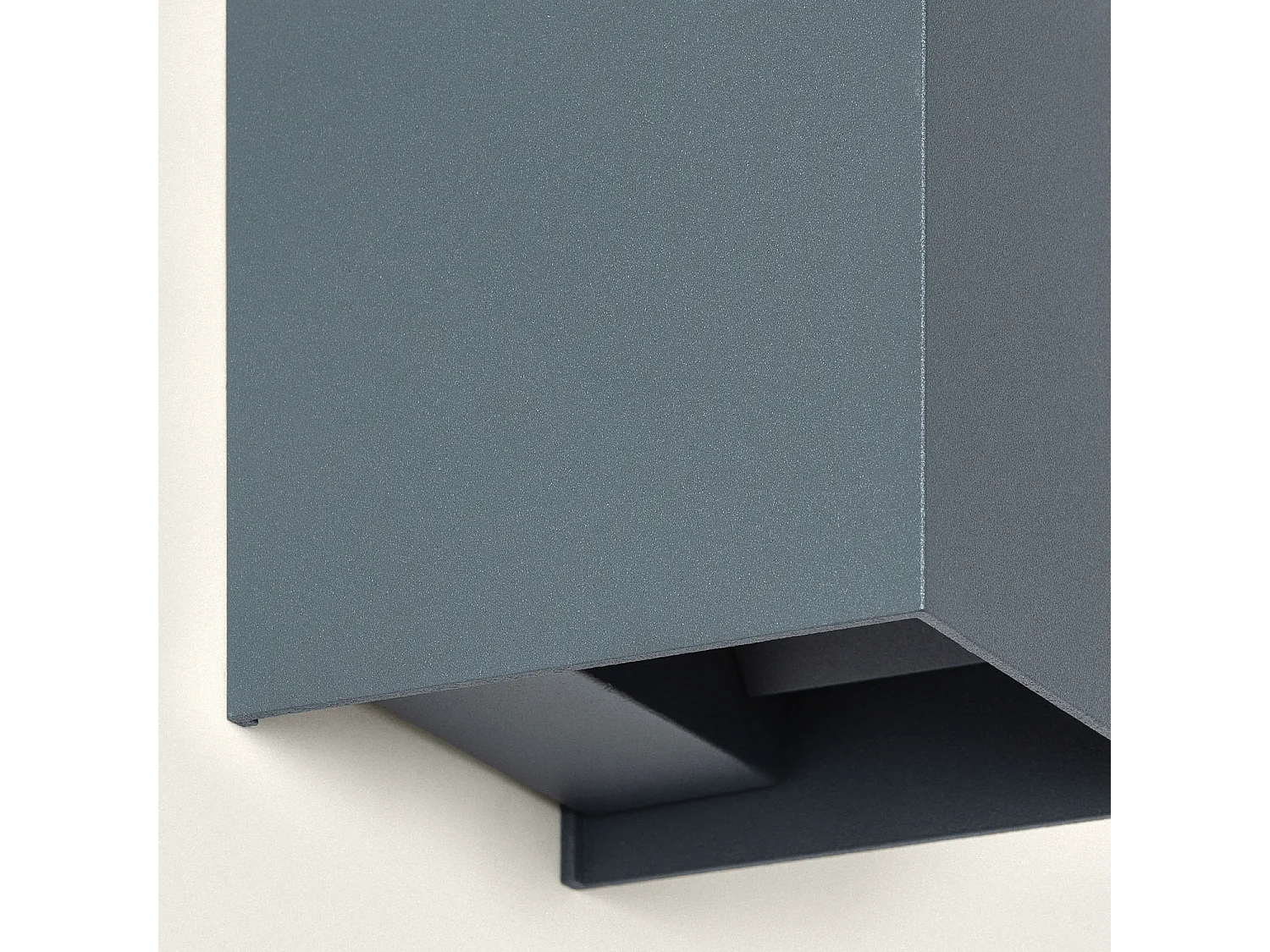 Applique da Parete per Esterno LED 10W Alluminio Illuminazione Doppia Luce CCT Selezionabile Iridix Antracite