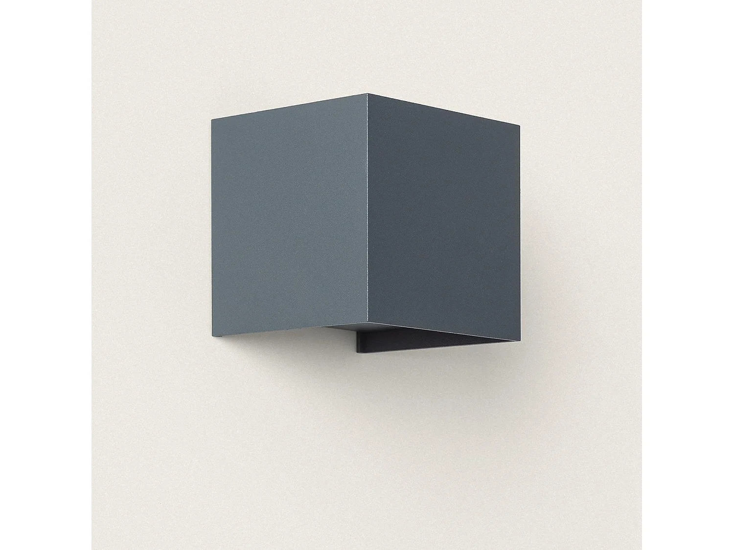 Applique da Parete per Esterno LED 10W Alluminio Illuminazione Doppia Luce CCT Selezionabile Iridix Antracite