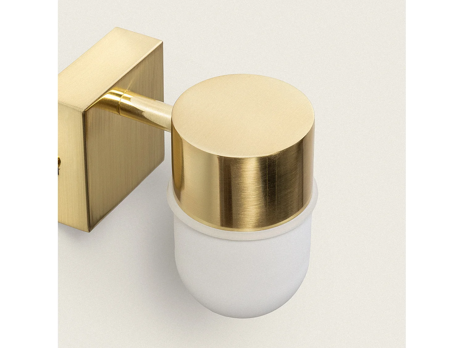 Aplique de Pared Kachat - Latón Dorado