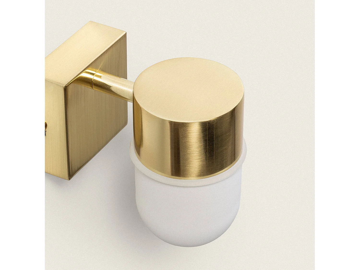 Aplique de Pared Kachat - Latón Dorado