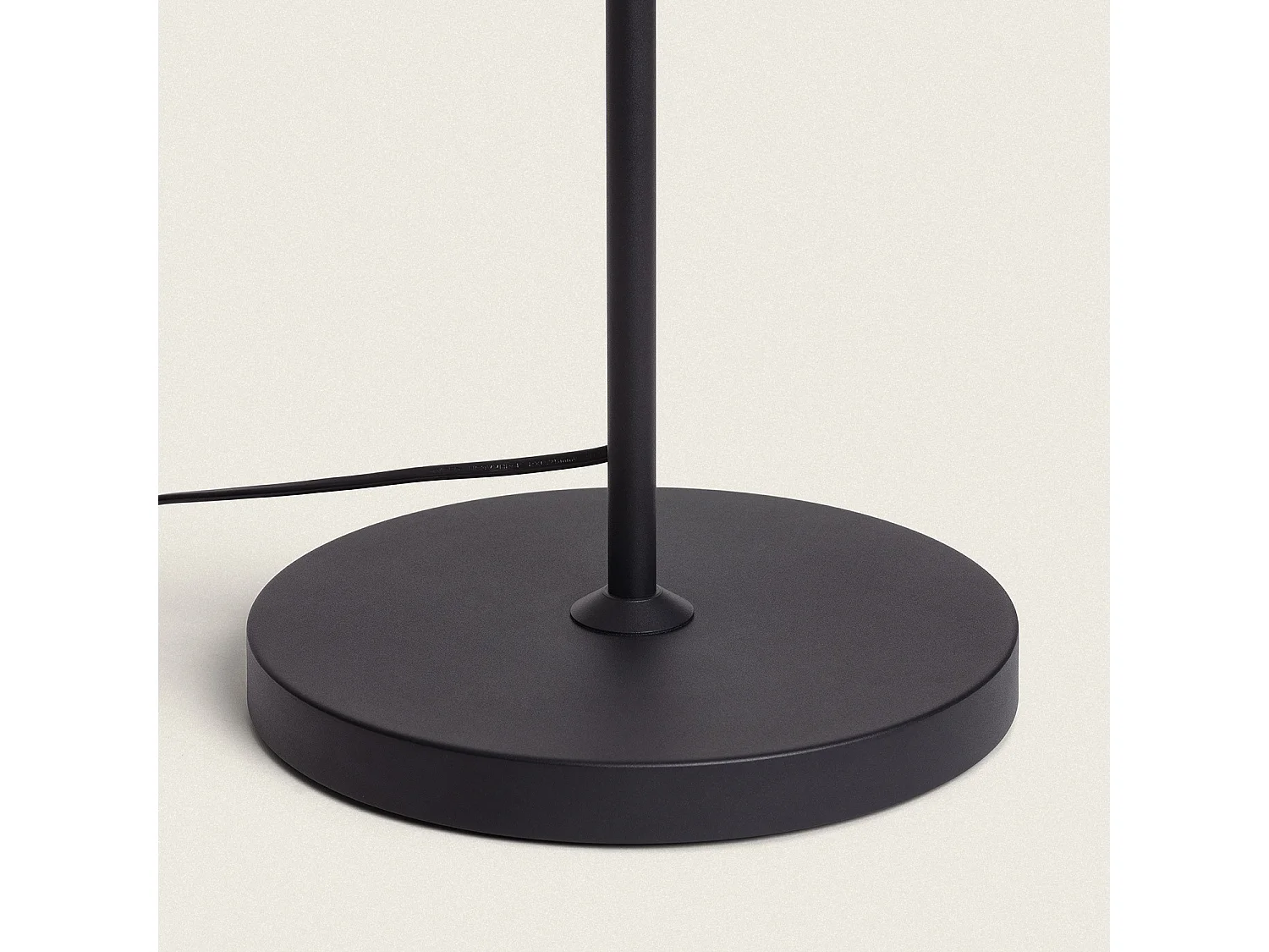 Lampada da Terra Alluminio Breixo Nero