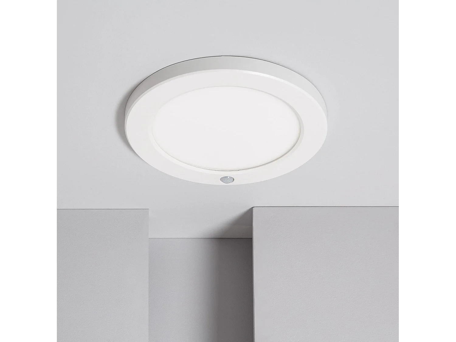 Dalle LED Ronde 18W CCT Sélectionnable Slim Surface avec Détecteur de Présence PIR Coupe Ajustable Ø75-205 mm Blanc