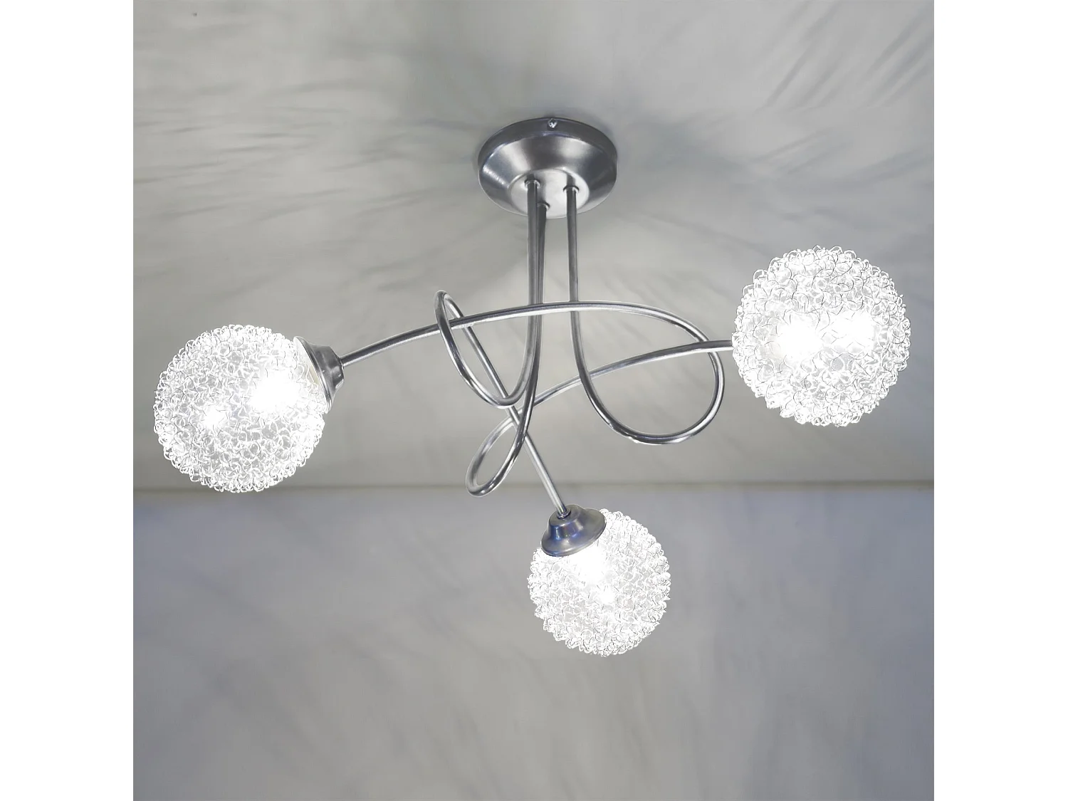 Lustre 5 bras métal courbé aluminium boule verre aluminium 32 cm.