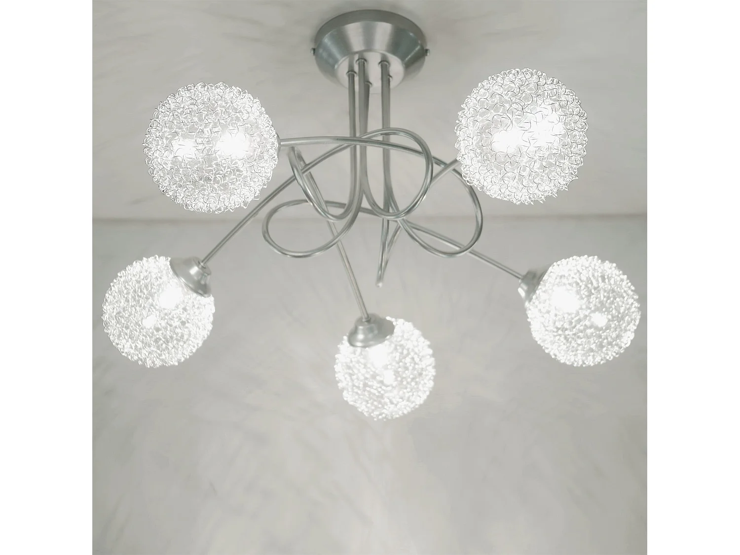 Lustre 3 bras métal courbé aluminium boule verre aluminium 32 cm.