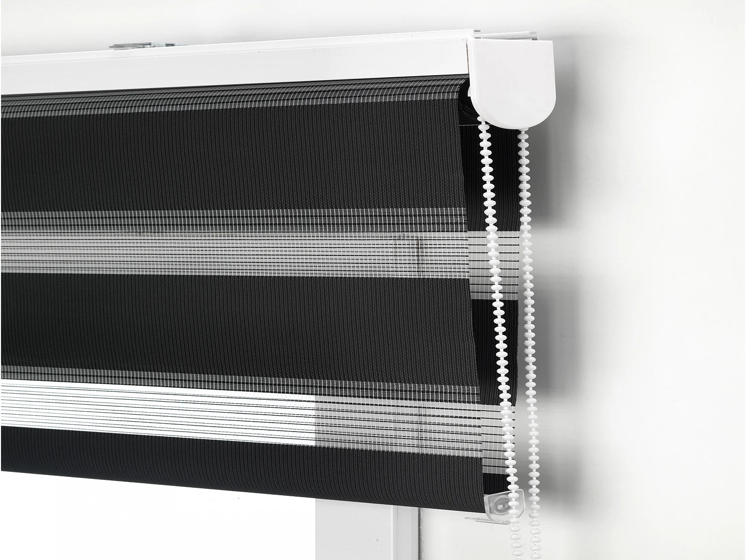 Cortina de rolo bicolor noite e dia com tricô duplo e corrente manual