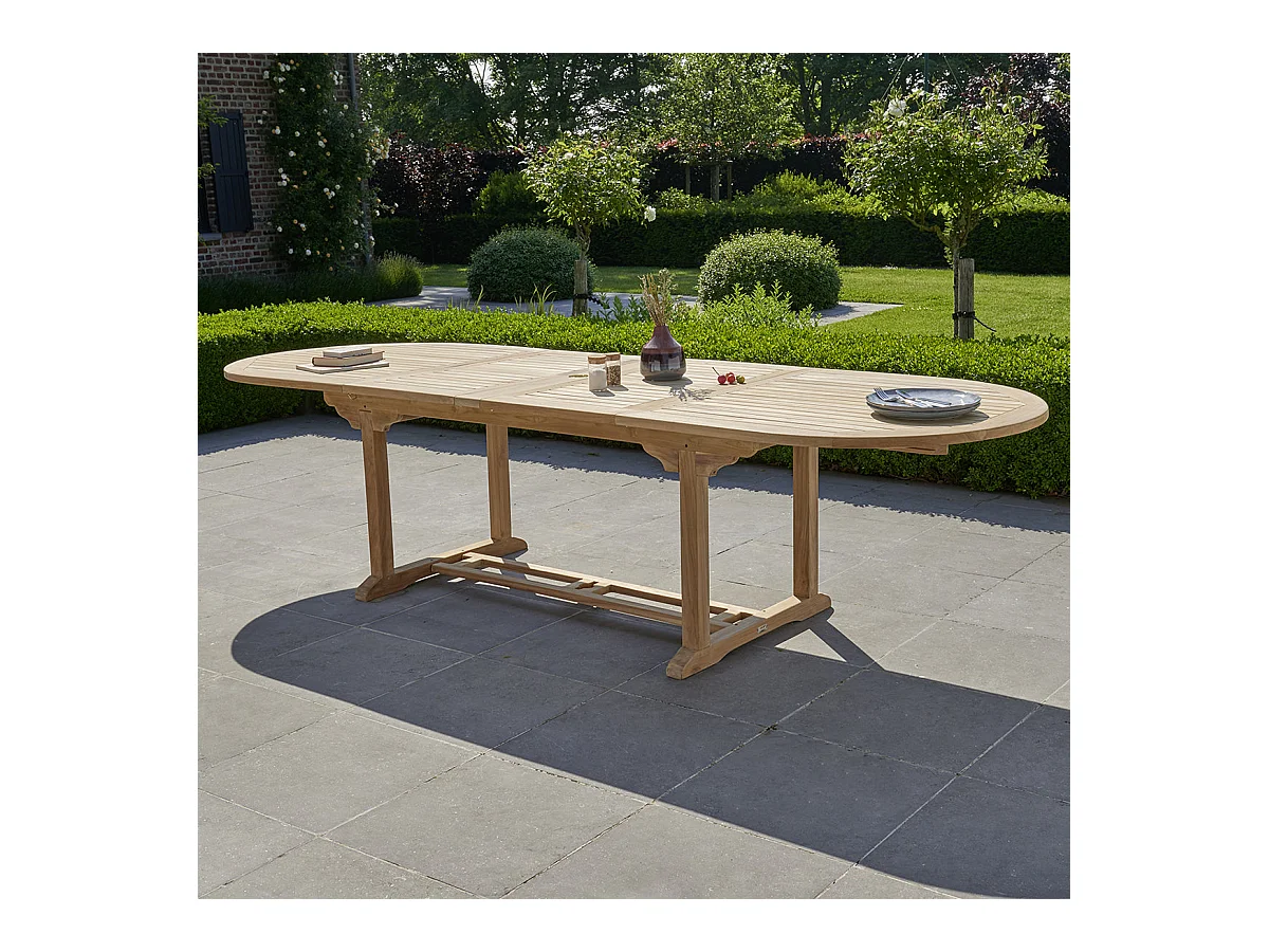 Table de jardin en teck massif extensible ovale 10/12 places
