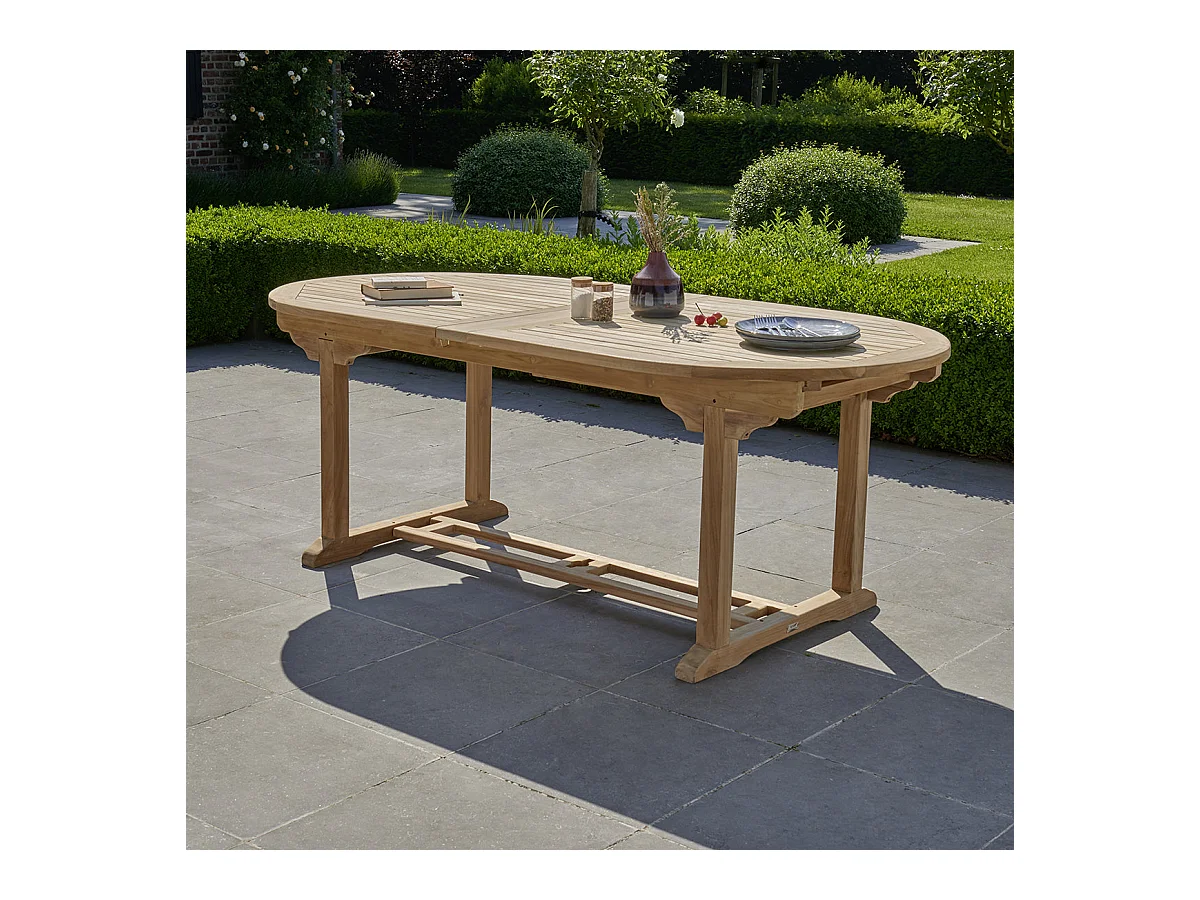 Table de jardin en teck massif extensible ovale 10/12 places