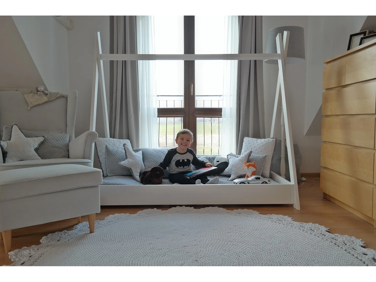 Lit pour enfant Maison 2-en-1 Tente Cabane en Bois Naturel (160x80 cm) Avec matelas eco : Aventures Ludiques et Repos Douillet - Blanc