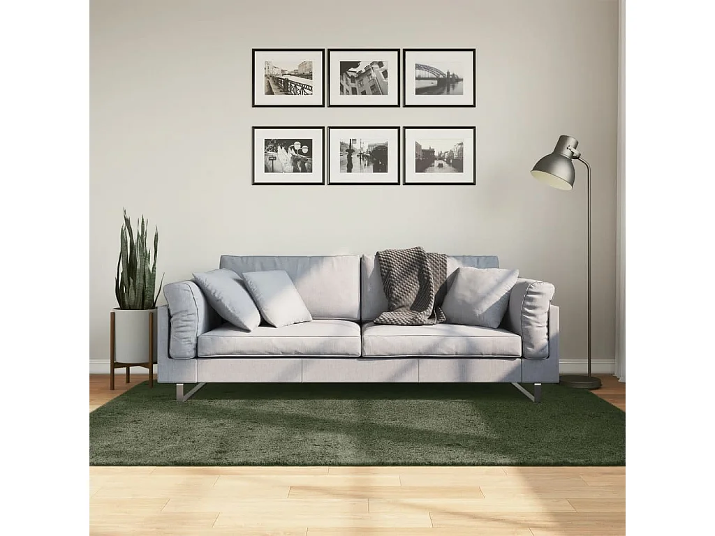 Tapis HUARTE à poils courts doux lavable vert forêt 140x200 cm QBH93608