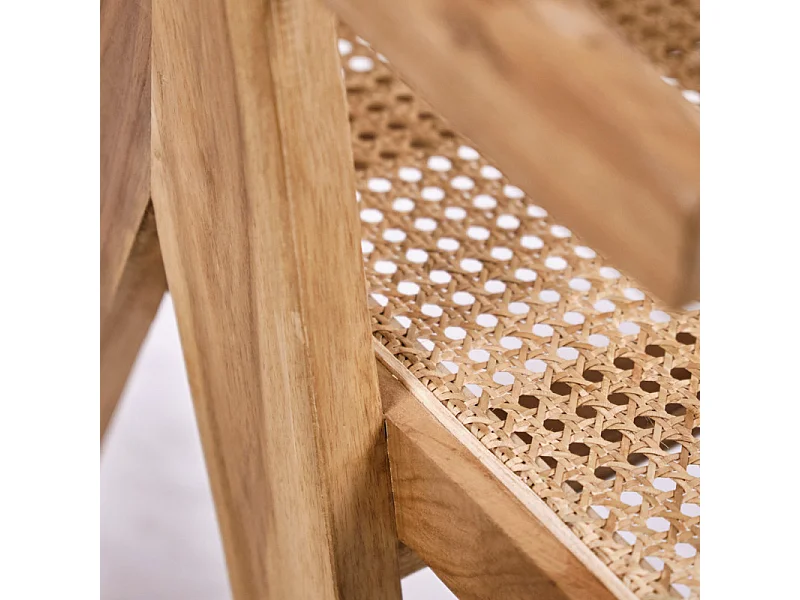 Fauteuil lounge en bois massif avec cannage en rotin - BRUNO