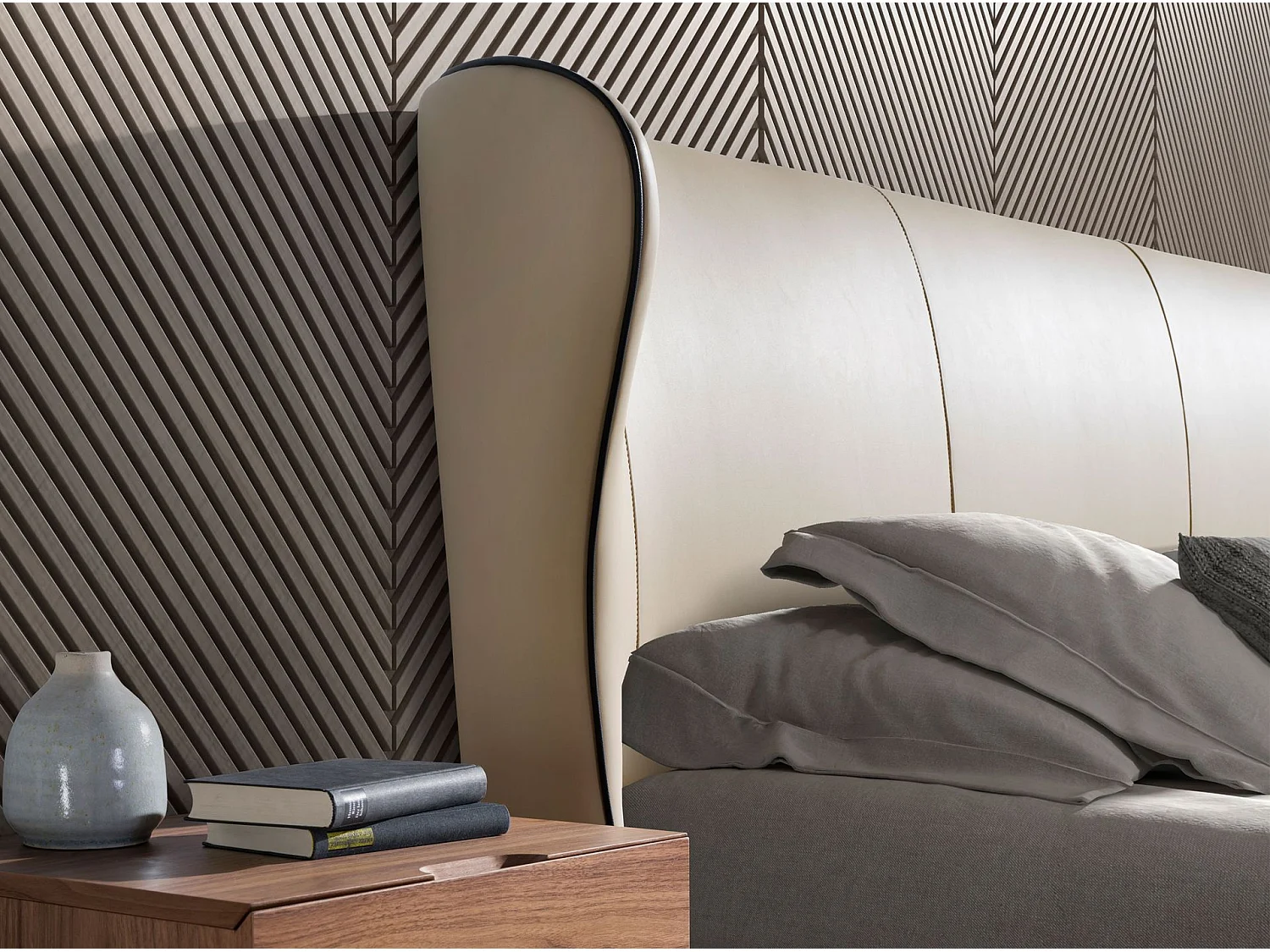 Bett aus grauem Stoff 7155 ANGEL CERDA
