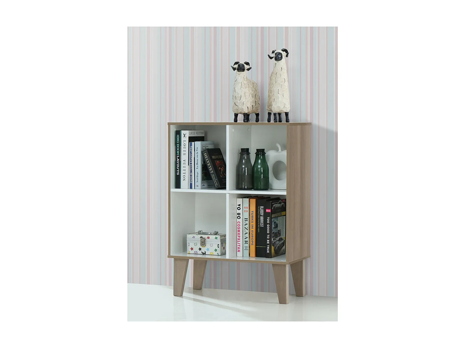 Ruby | Librería con 4 Habitaciones en Abedul / Blanco