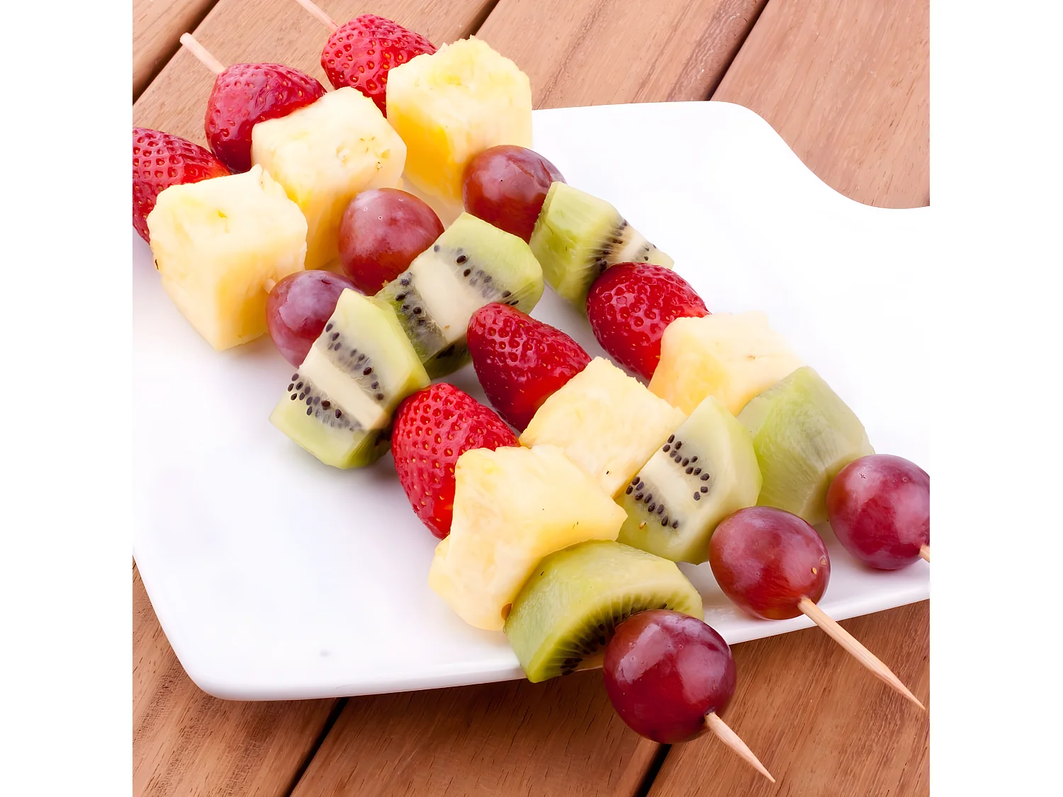 Lot de 50 piques en bois pour brochettes de 25 cm Fackelmann Nature