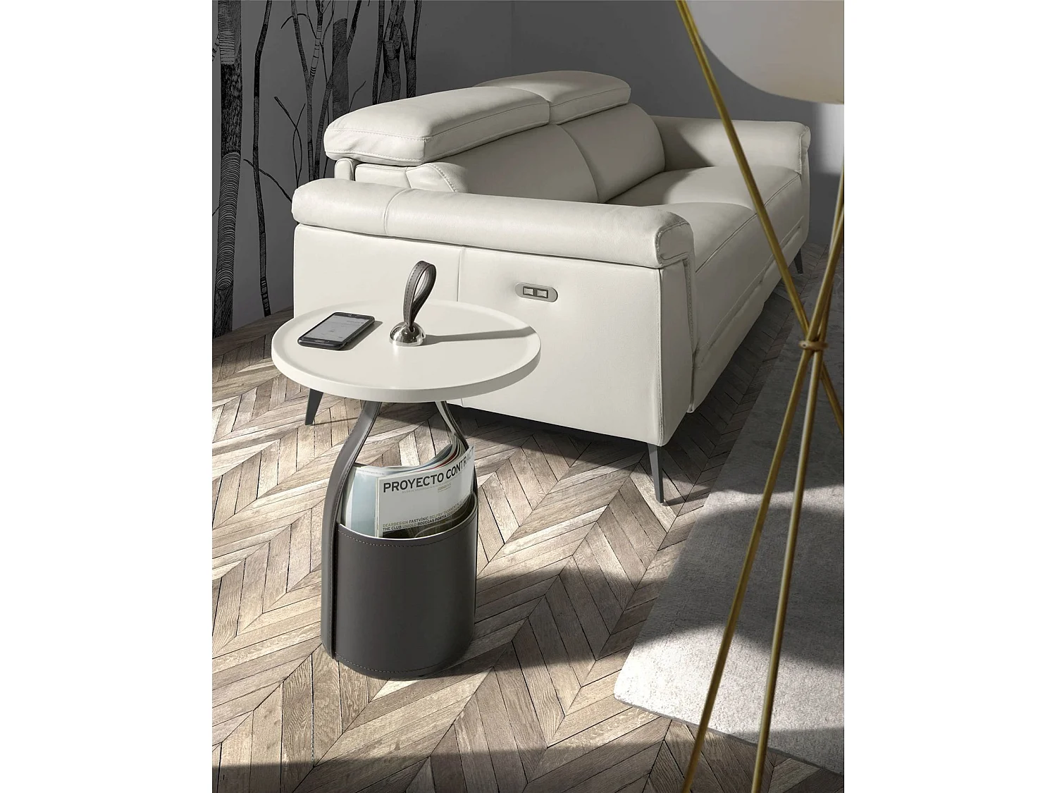 Canapé 2 places cuir vachette appuis-tête articulés mécanismes électriques pieds acier massif