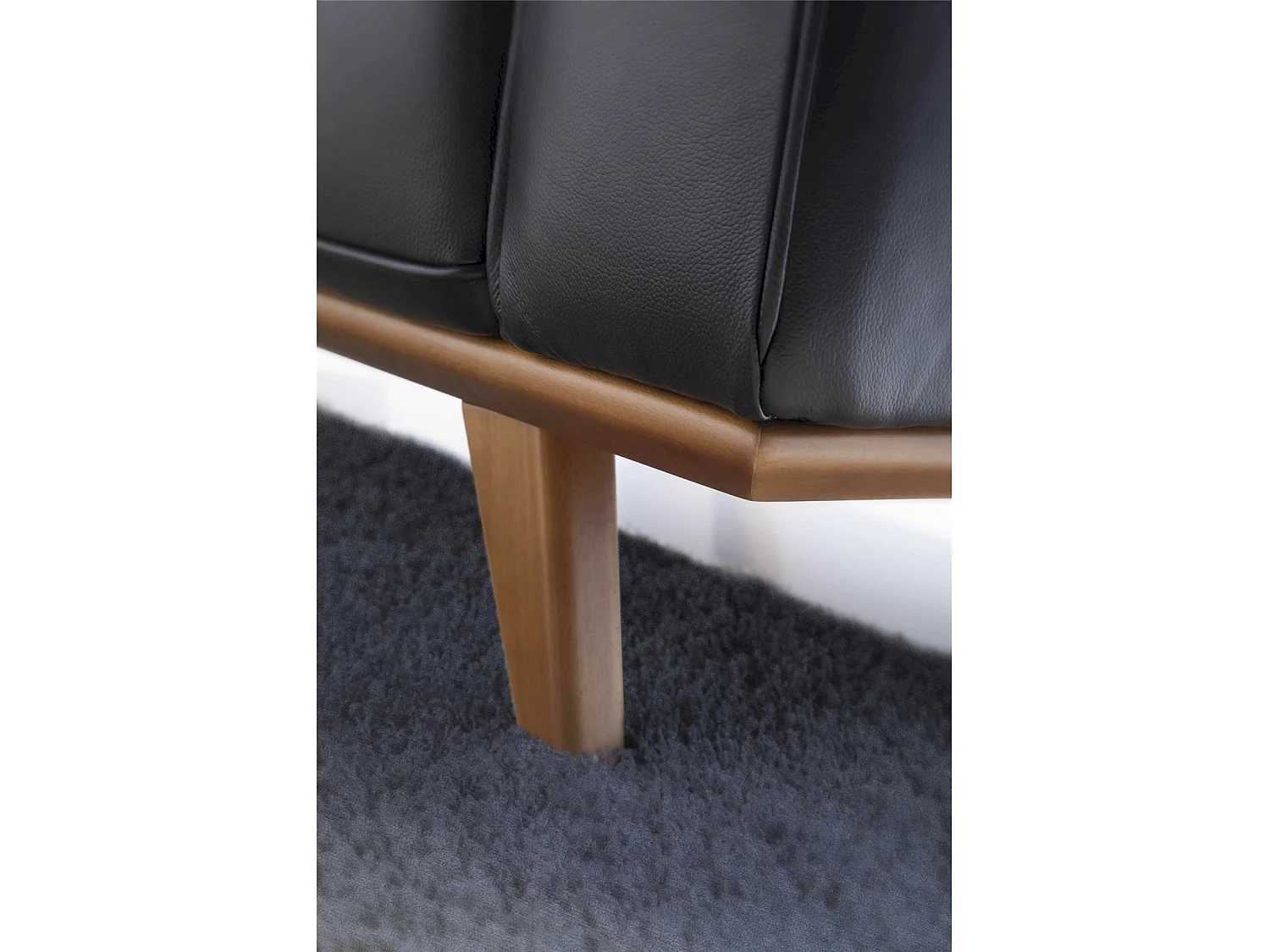 Canapé 3 places en cuir pieds bois massif de frêne