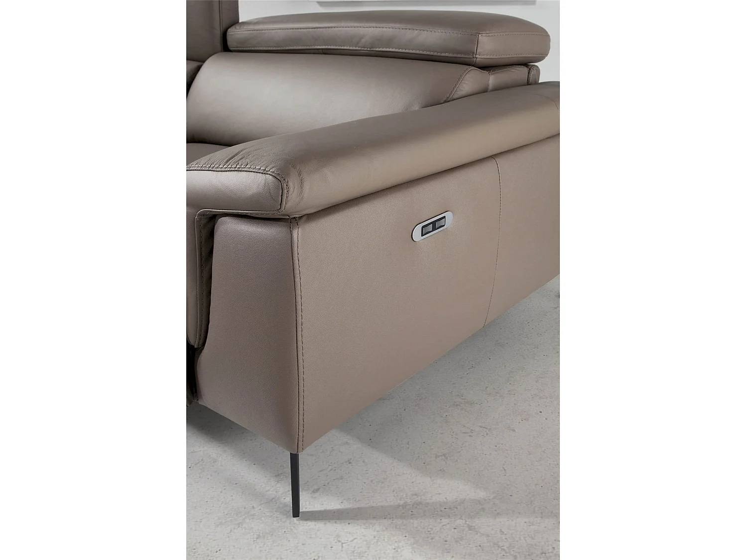 Canapé 2 places cuir vachette simili structure bois appuis-tête articulés pieds acier peint