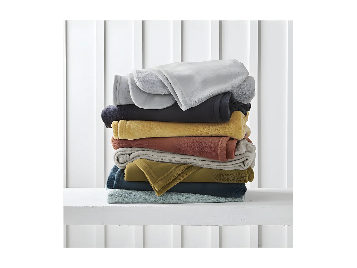 Couverture Plaid TV Polaire avec Manches et Capuche 165x115cm