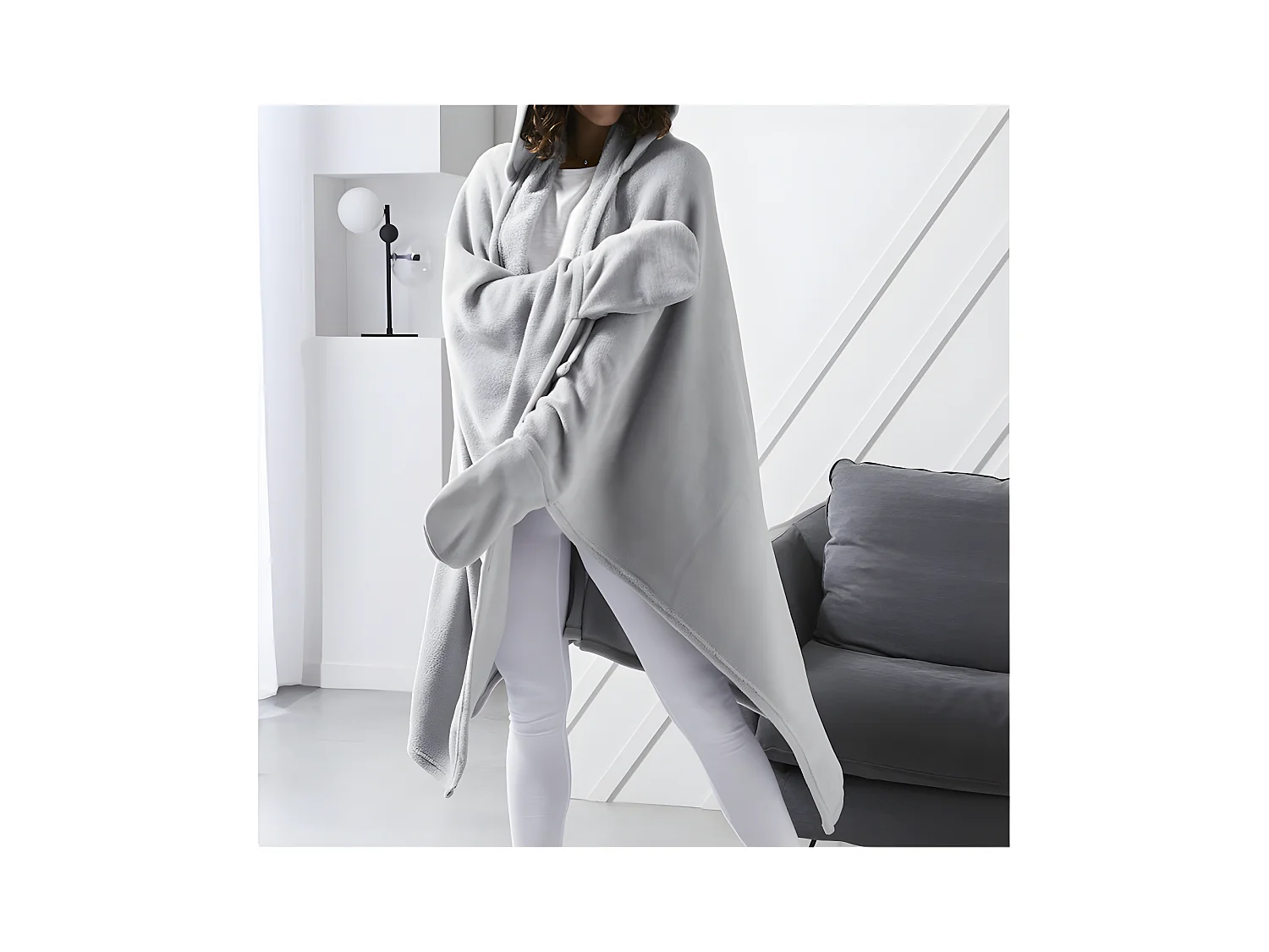 Couverture Plaid TV Polaire avec Manches et Capuche 165x115cm