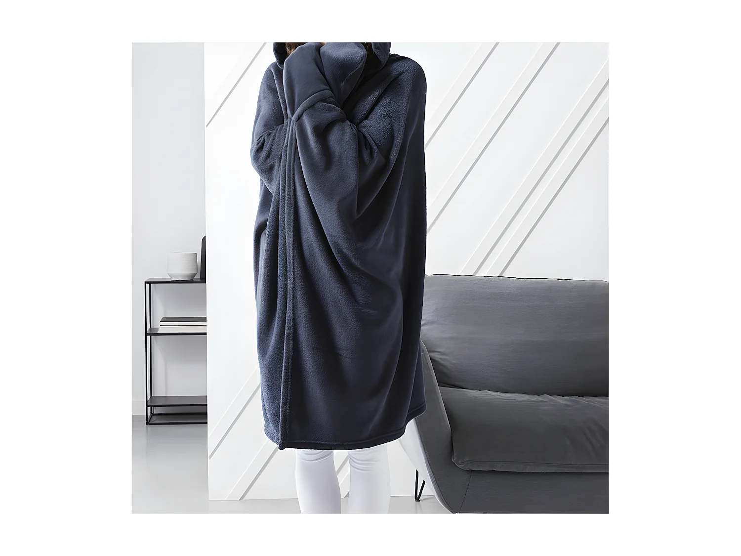 Fleece deken met mouwen en capuchon antraciet 165 x 115 cm