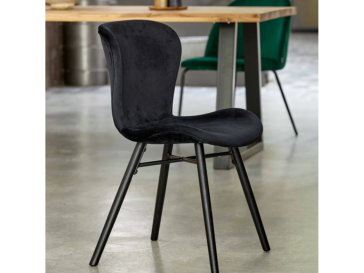 Lot de 2 chaises en velours noir