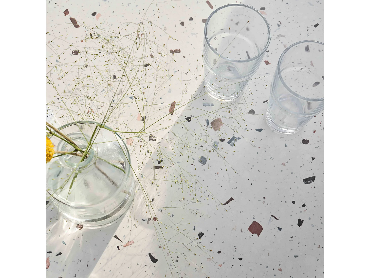 Table de terrasse 60 x 60 cm inclinable stratifié terrazzo moucheté