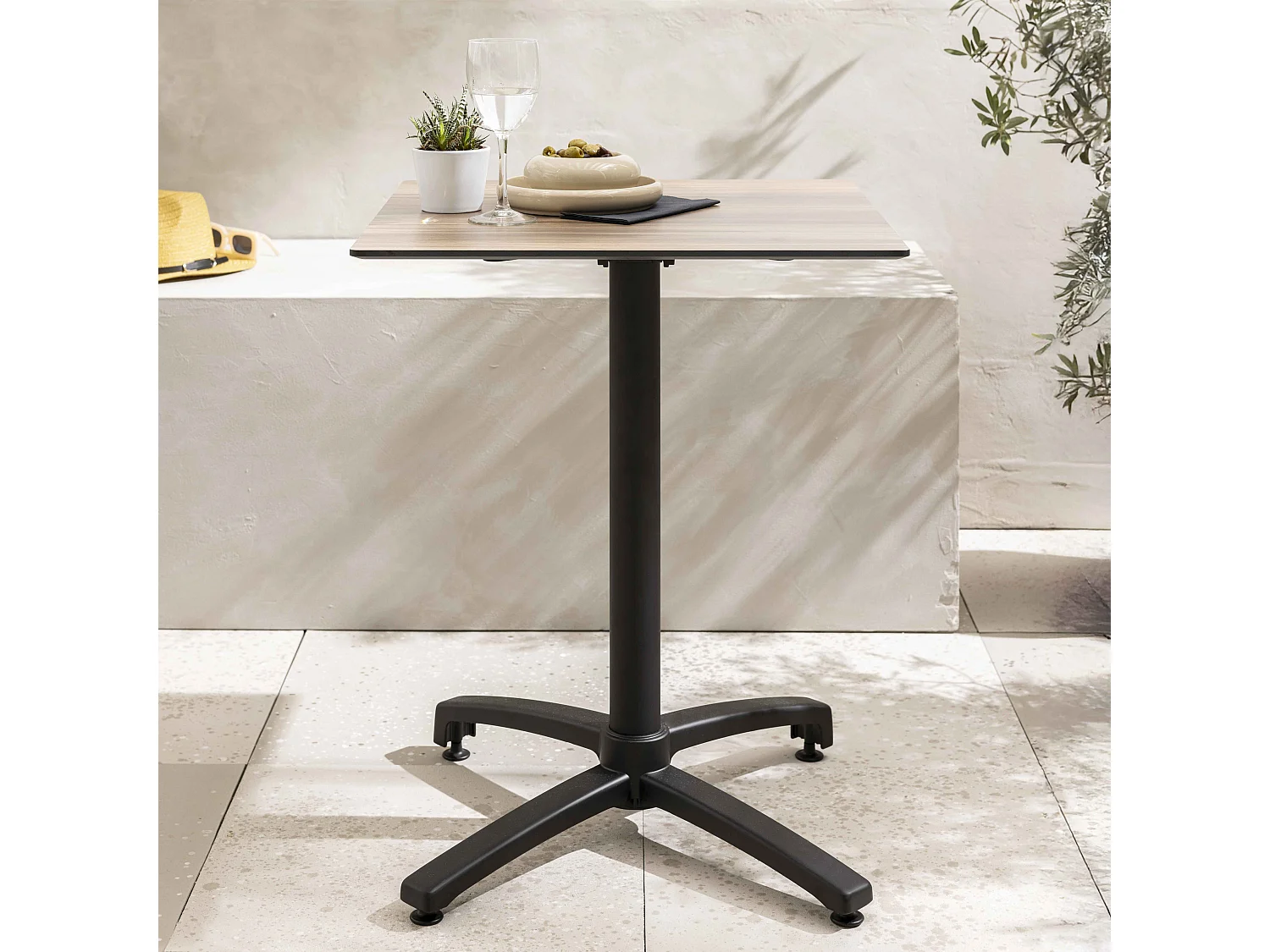 Table de jardin 70 cm inclinable chene foncé