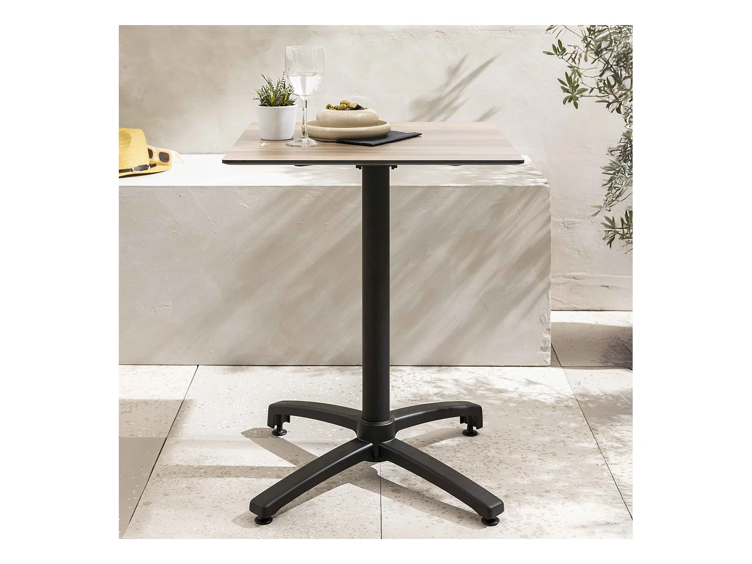 Table de jardin 70 cm inclinable chene foncé