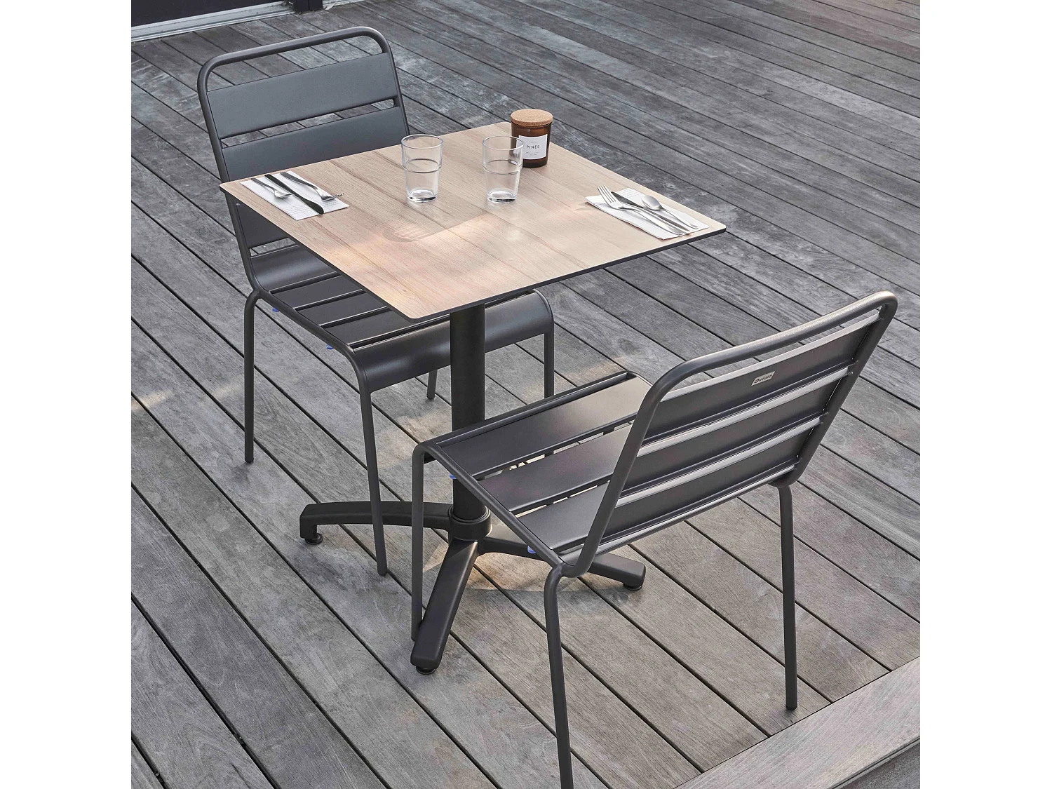 Table de jardin 60 cm inclinable chene clair