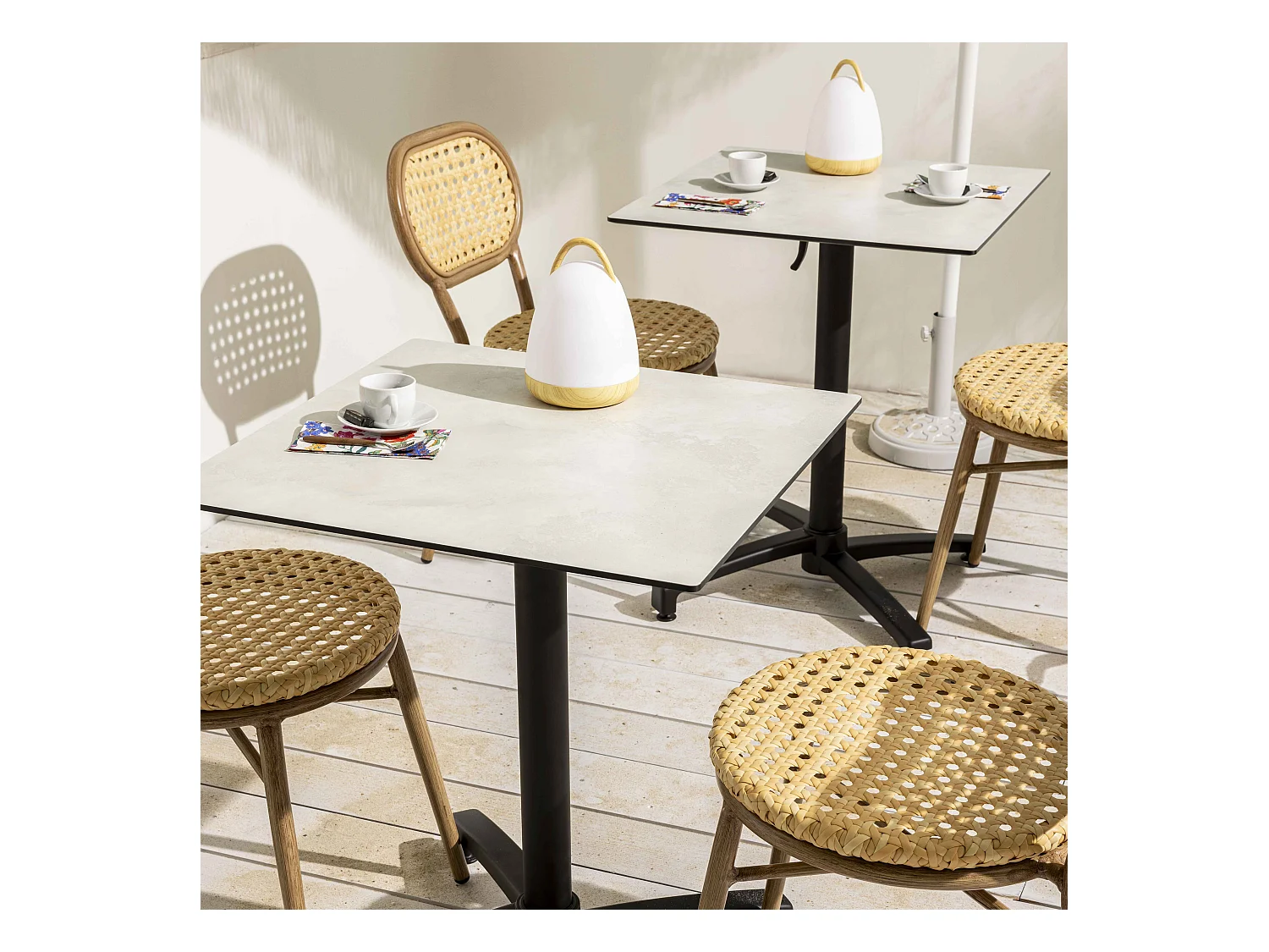 Table de jardin 70 cm inclinable beton gris clair