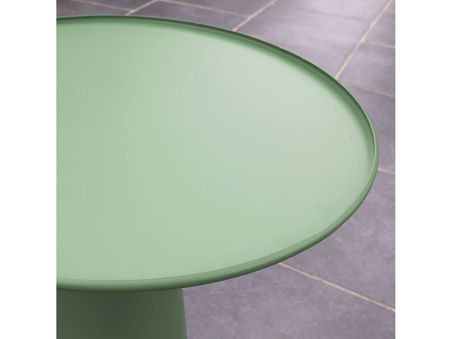 Table basse ronde 50 cm en acier vert cactus Gomba