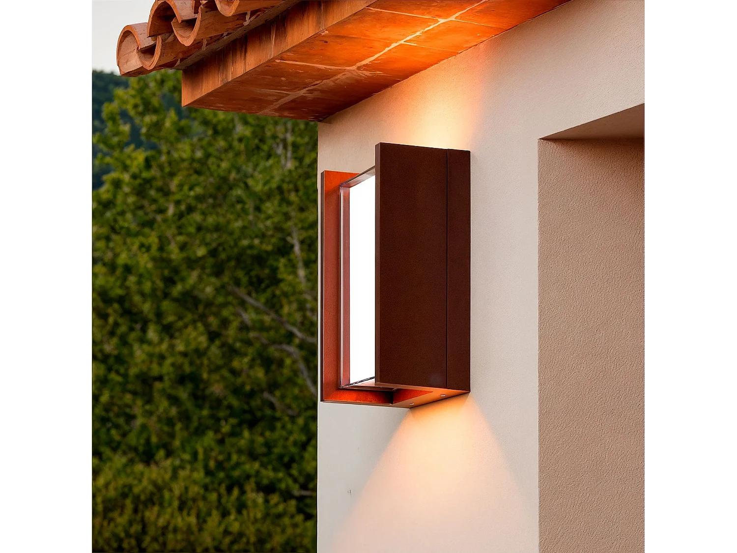 Applique murale extérieur LED à double diffuseur sélectionnable Lysandra 12 W en aluminium CCT Sélectionnable Rouille
