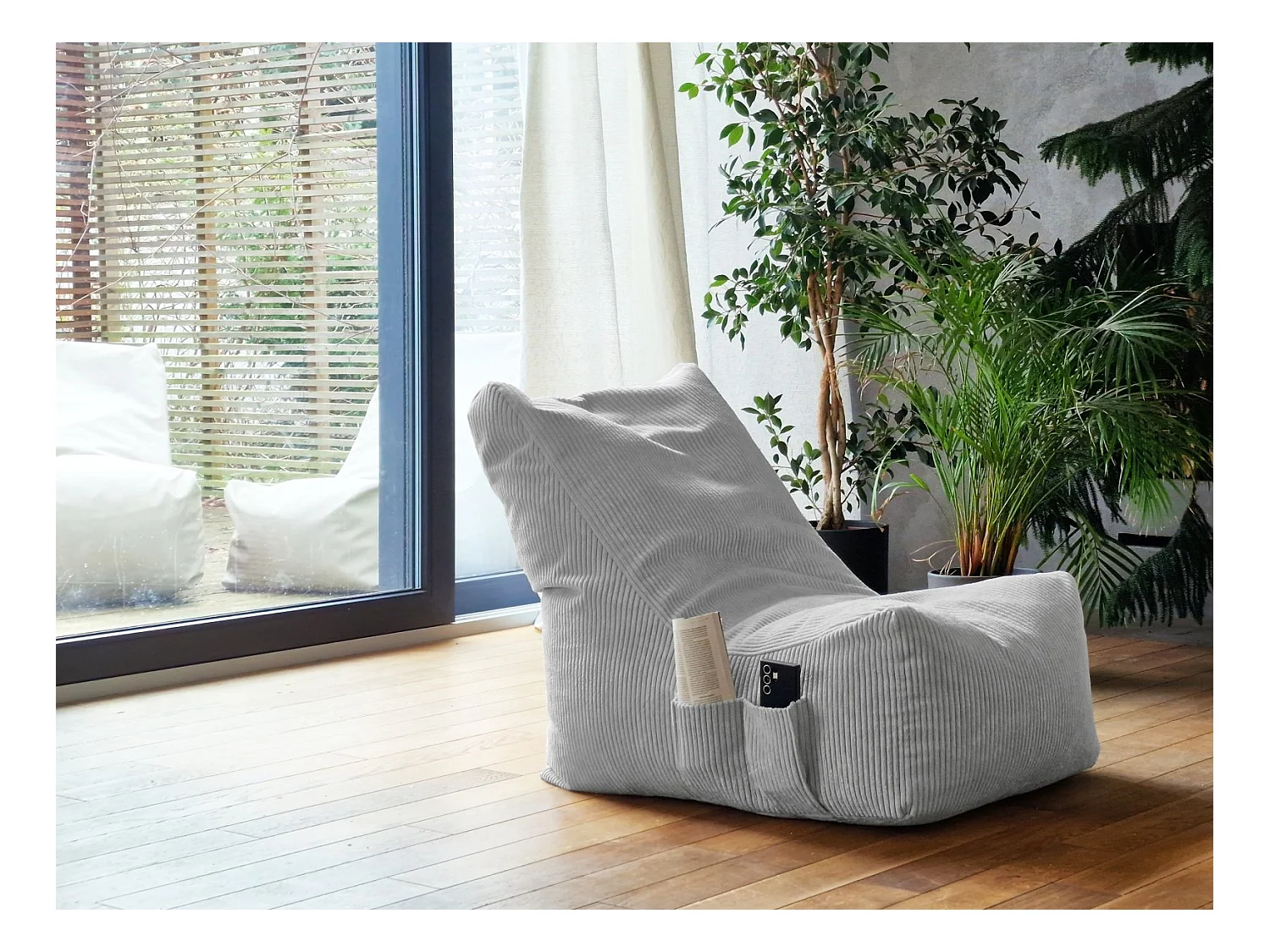 EVA pouf roire velours côtelé gris