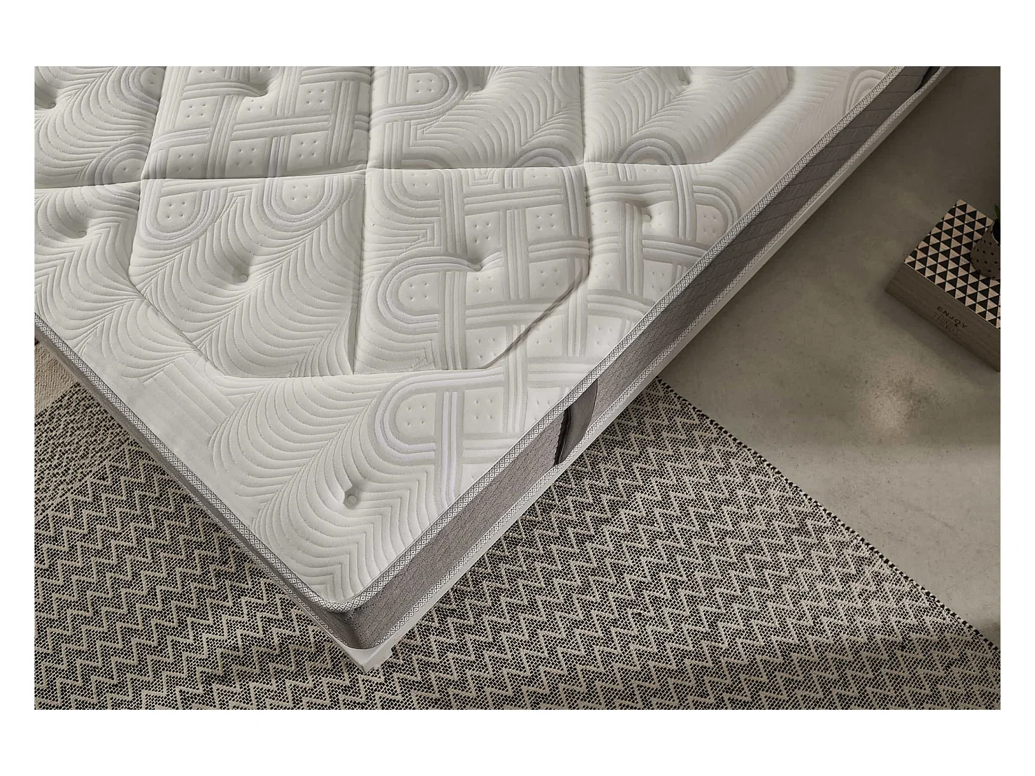 Materac Wiskoelastyczny Platinium Classic, 26cm, 150x190cm - Moonia