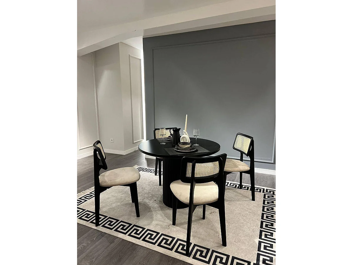 Ensemble table et 4 chaises design Belina Bois massif Noir et Cannage Beige