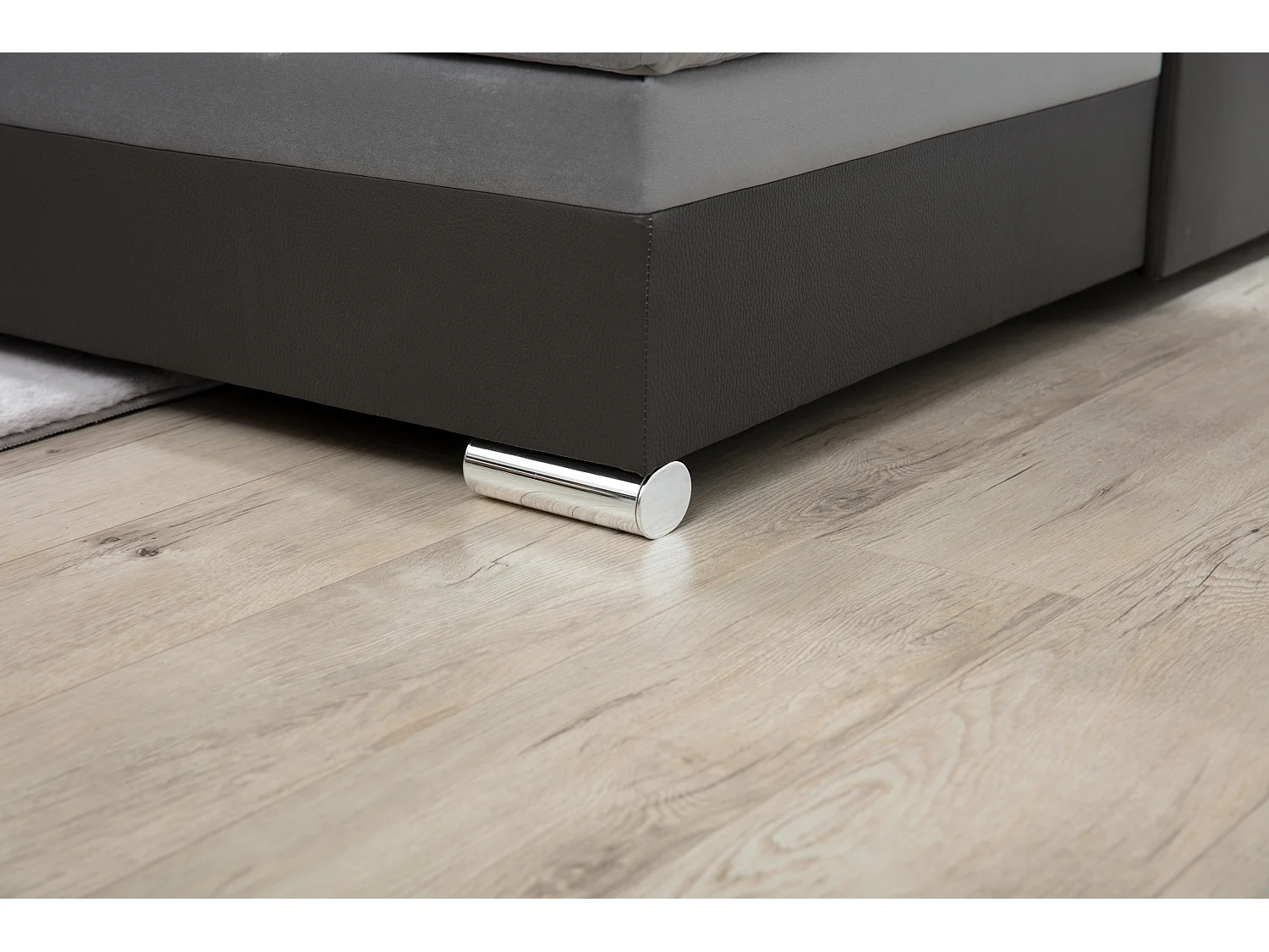 Canapé convertible panoramique tissu bleu marine et simili gris méridienne à droite Diana 340cm