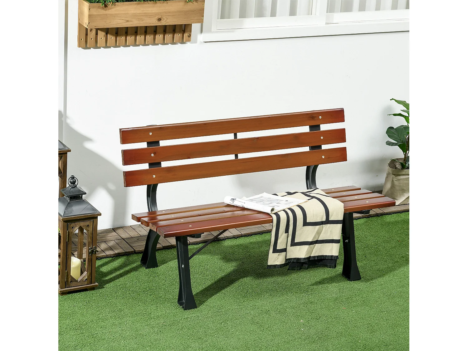 Banc de jardin 2 places style rural chic assise dossier à lattes bois sapin lasuré châssis fonte alu noir