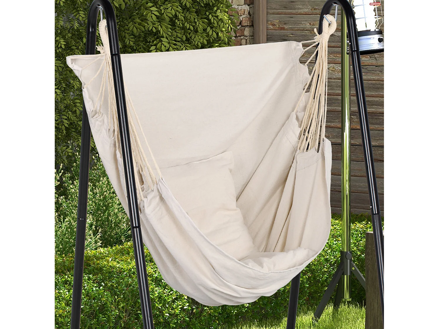 Chaise suspendue de jardin avec support et coussin acier noir coton beige
