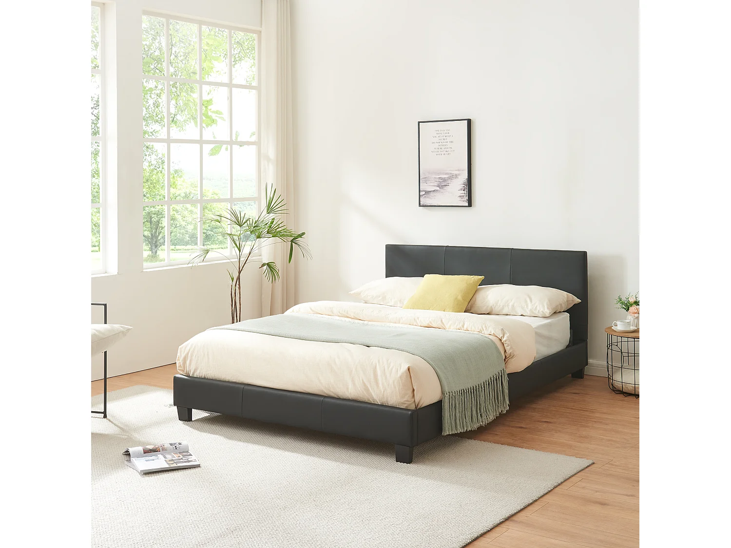 Lit Double Rembourré Albacete Sommier à Lattes Simili 140 x 200 cm Noir Corium