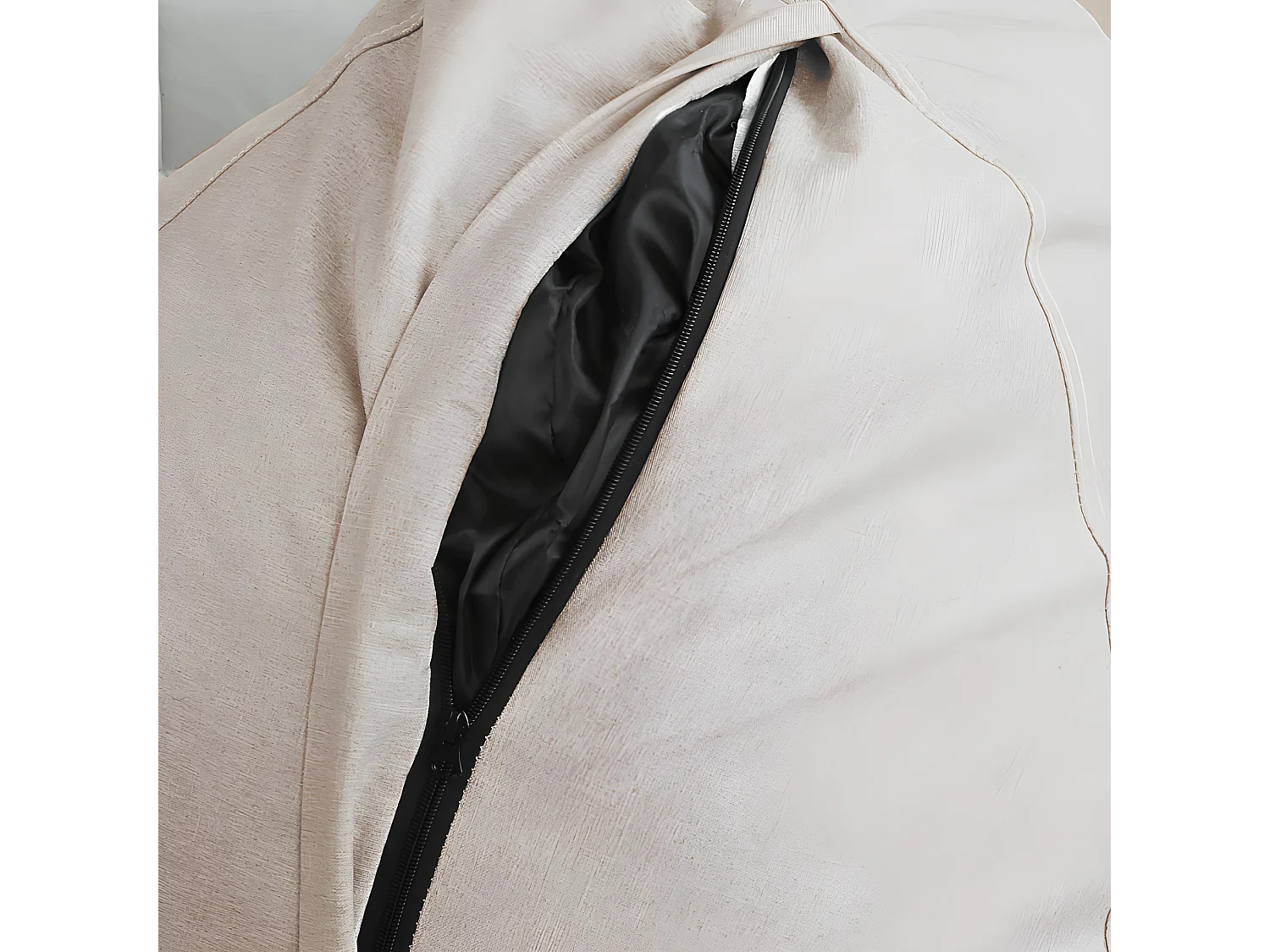 Beige peervormige poef 80 x 70 cm