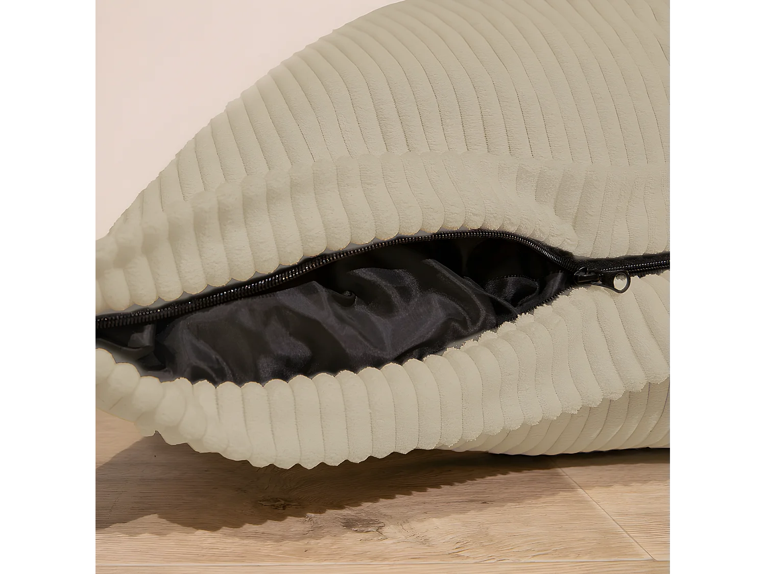 Puf en terciopelo acanalado Beige 180 x 140 cm